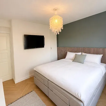 Ferienhaus - Family House With Large Courtyard & Garden *